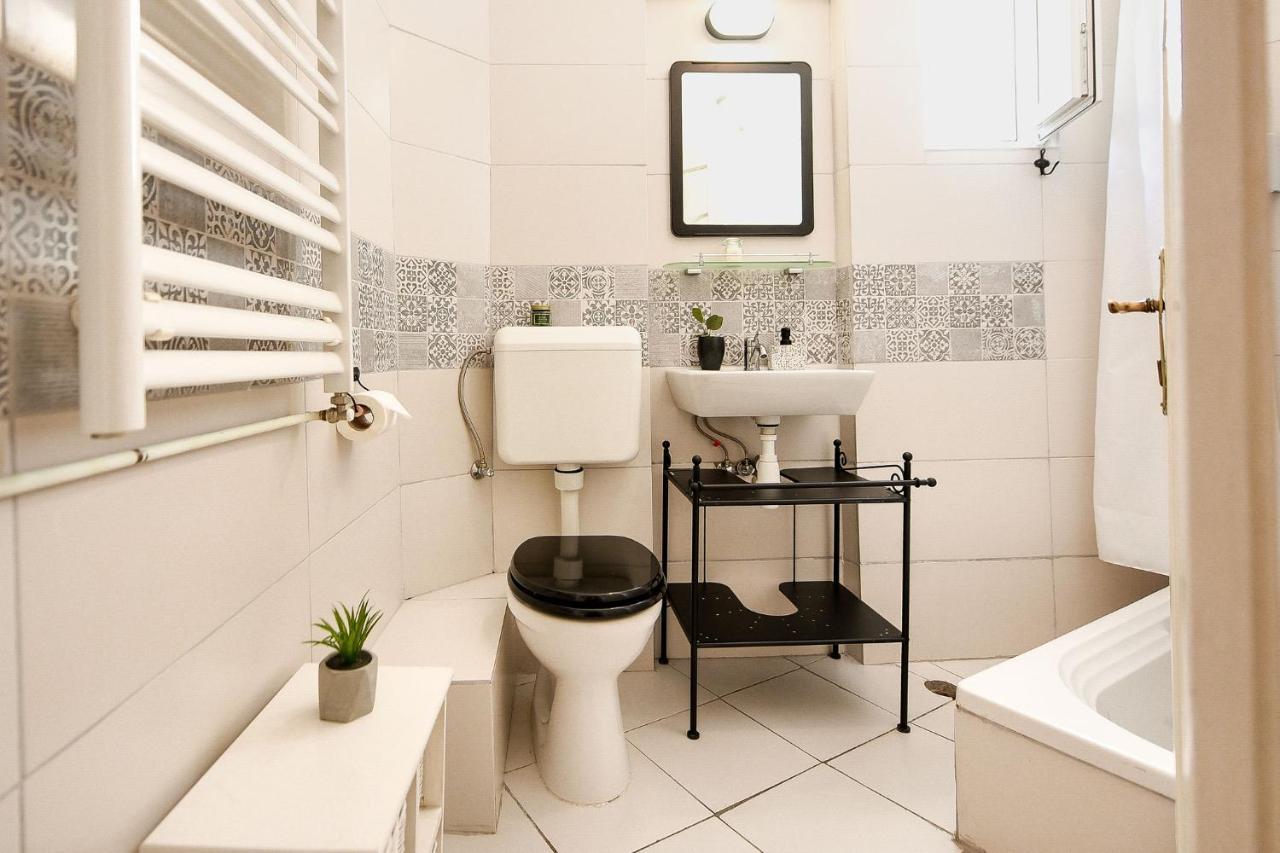Stylish & Spacious Apartment Near The Old Town - A Touch Of History, A Dash Of Modernity Βουκουρέστι Εξωτερικό φωτογραφία